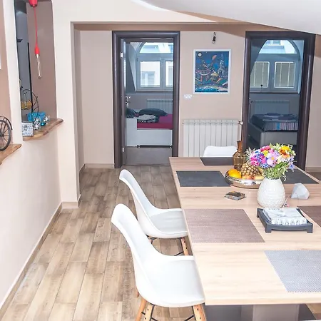 شقة Wizard House بلغراد