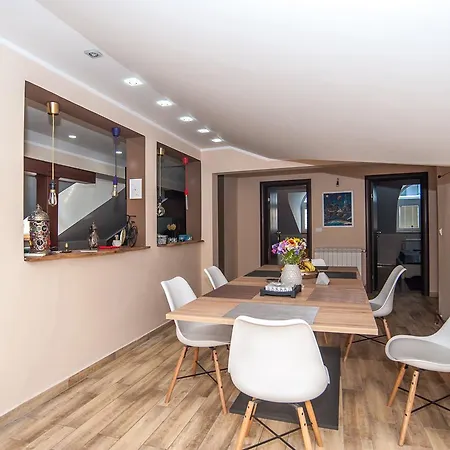 Апартаменты Wizard House Белград